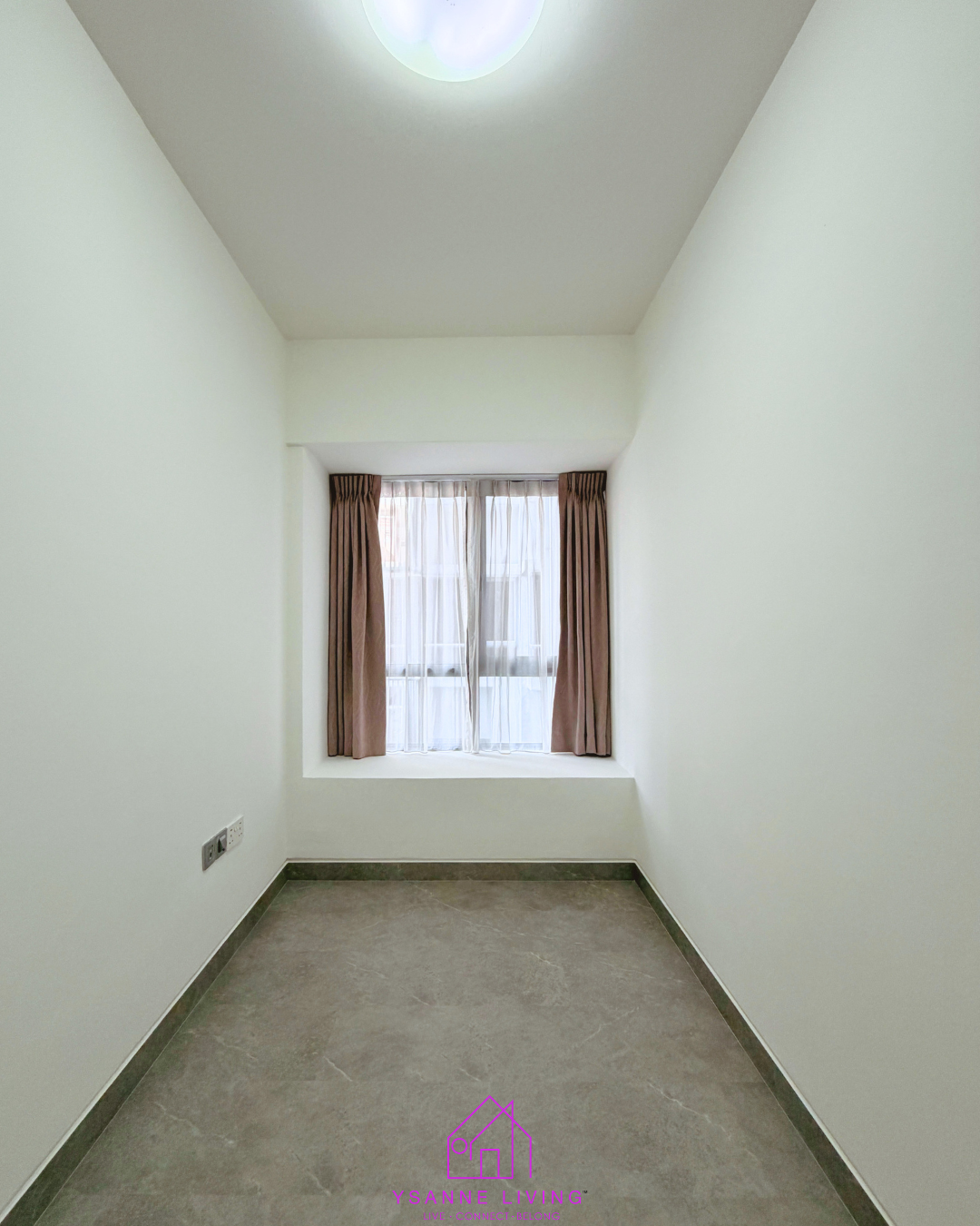 ALEXIS Single Room